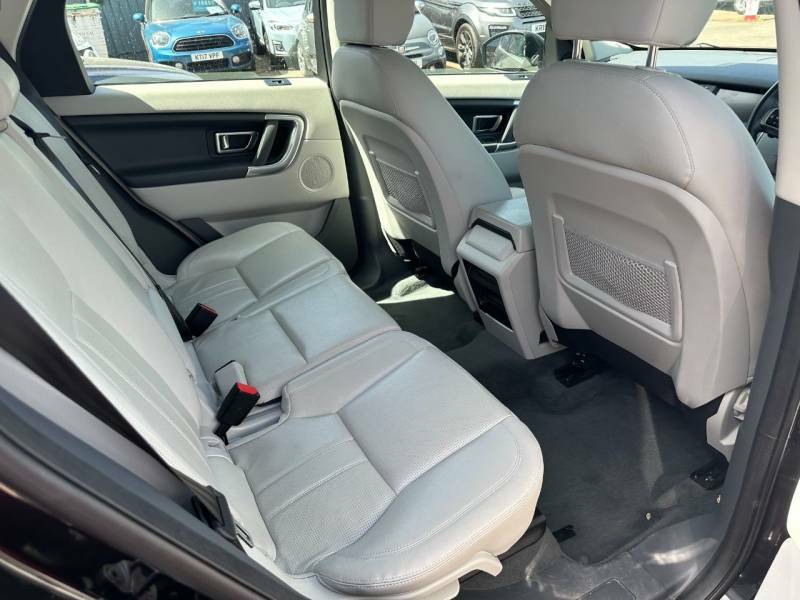 Land Rover Discovery Sport 2.0 Td4 180 Se Tech - 2017 67 BK67XMC Black #6