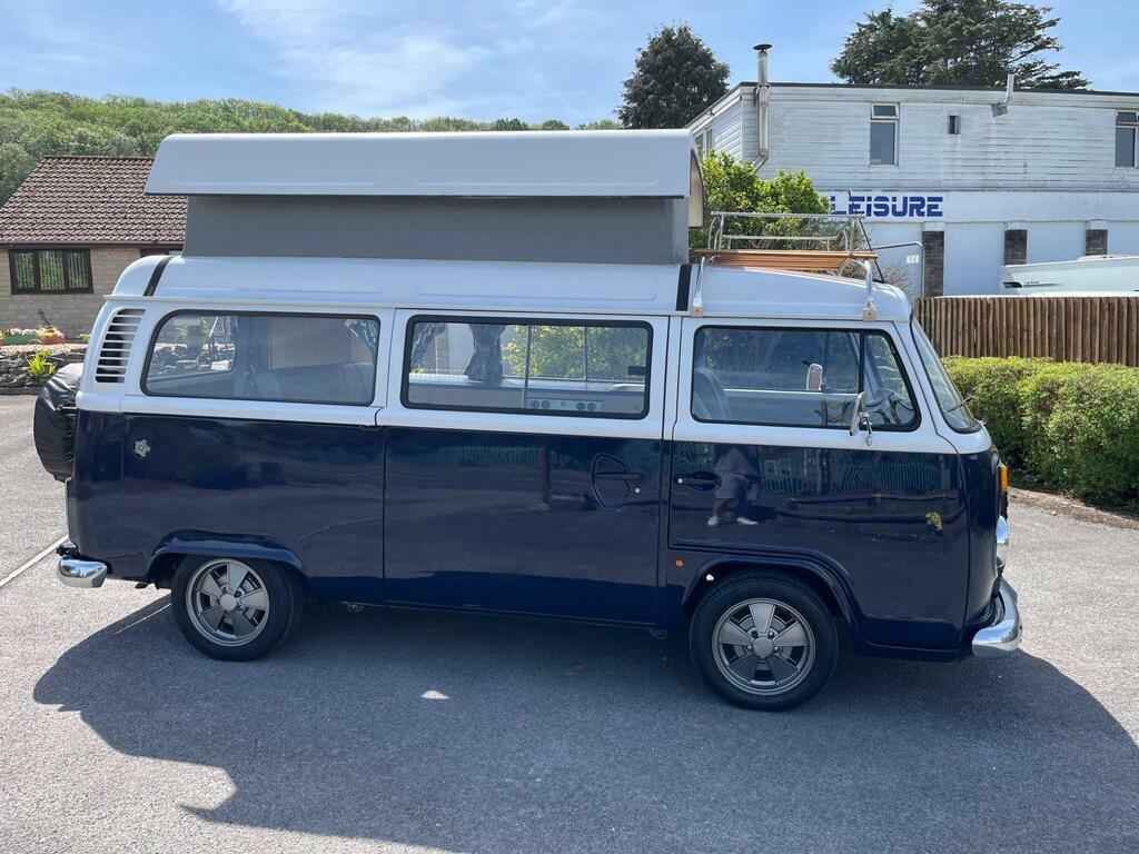Volkswagen  Petrol Blue #33