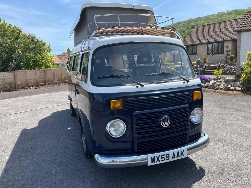 Volkswagen  Petrol Blue #2