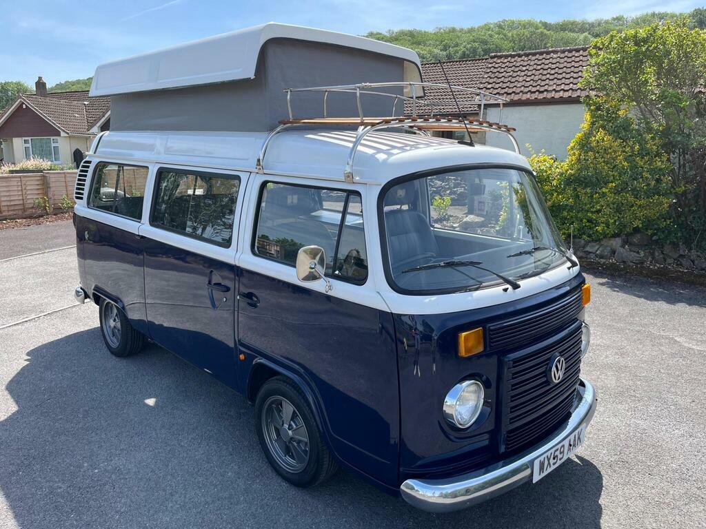Volkswagen  Petrol Blue #1