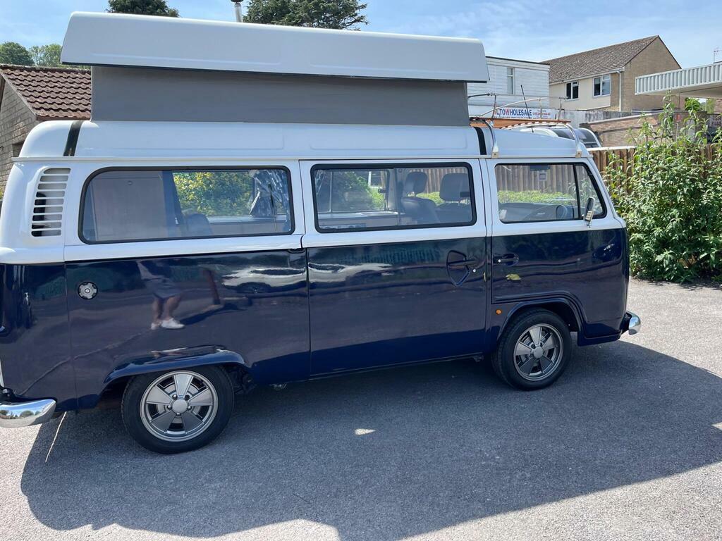 Volkswagen  Petrol Blue #25