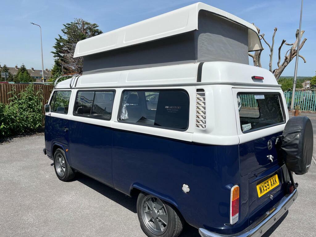 Volkswagen  Petrol Blue #19