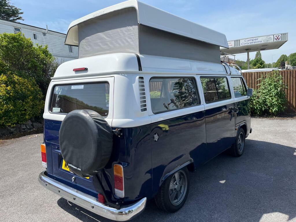Volkswagen  Petrol Blue #31