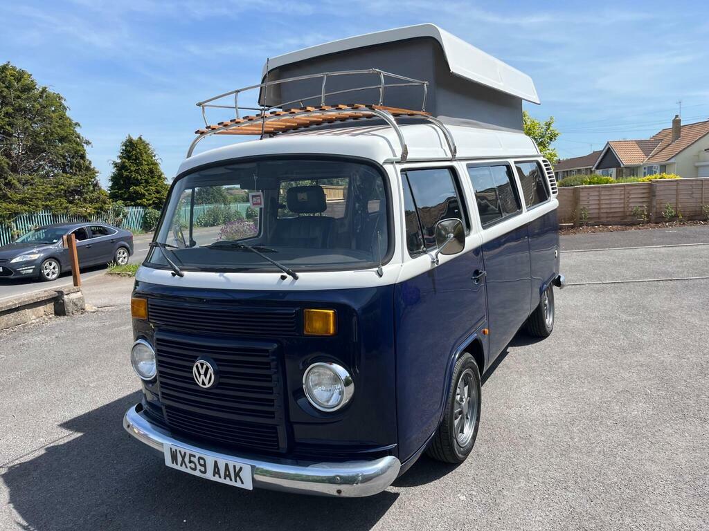 Volkswagen  Petrol Blue #9