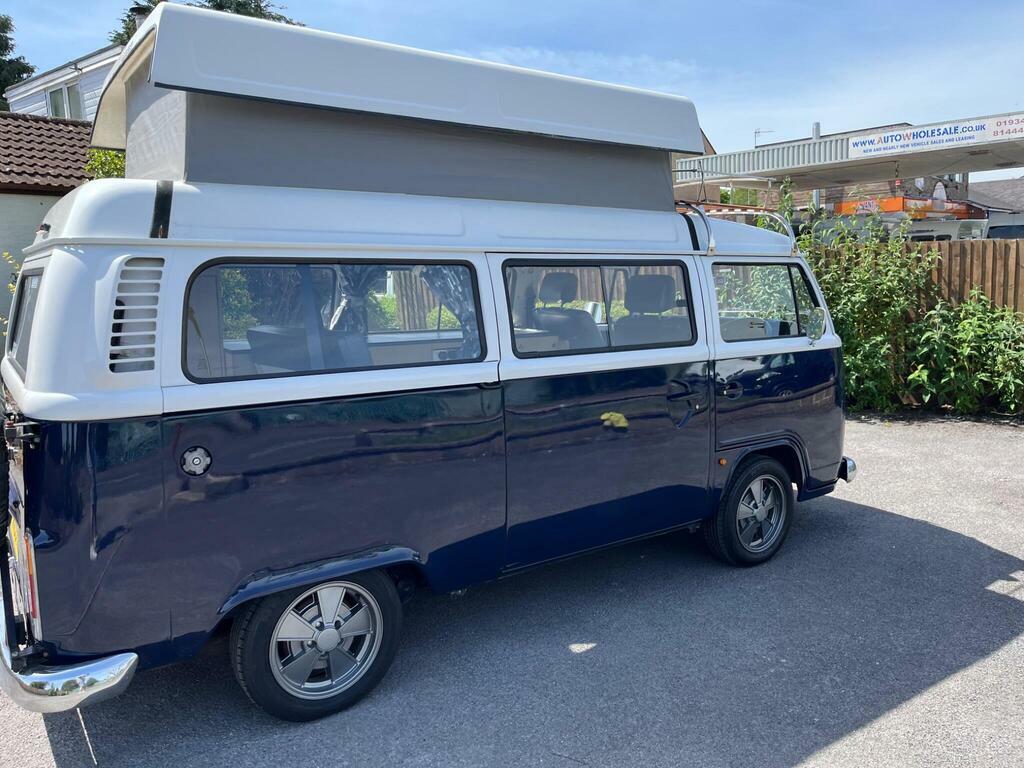 Volkswagen  Petrol Blue #27