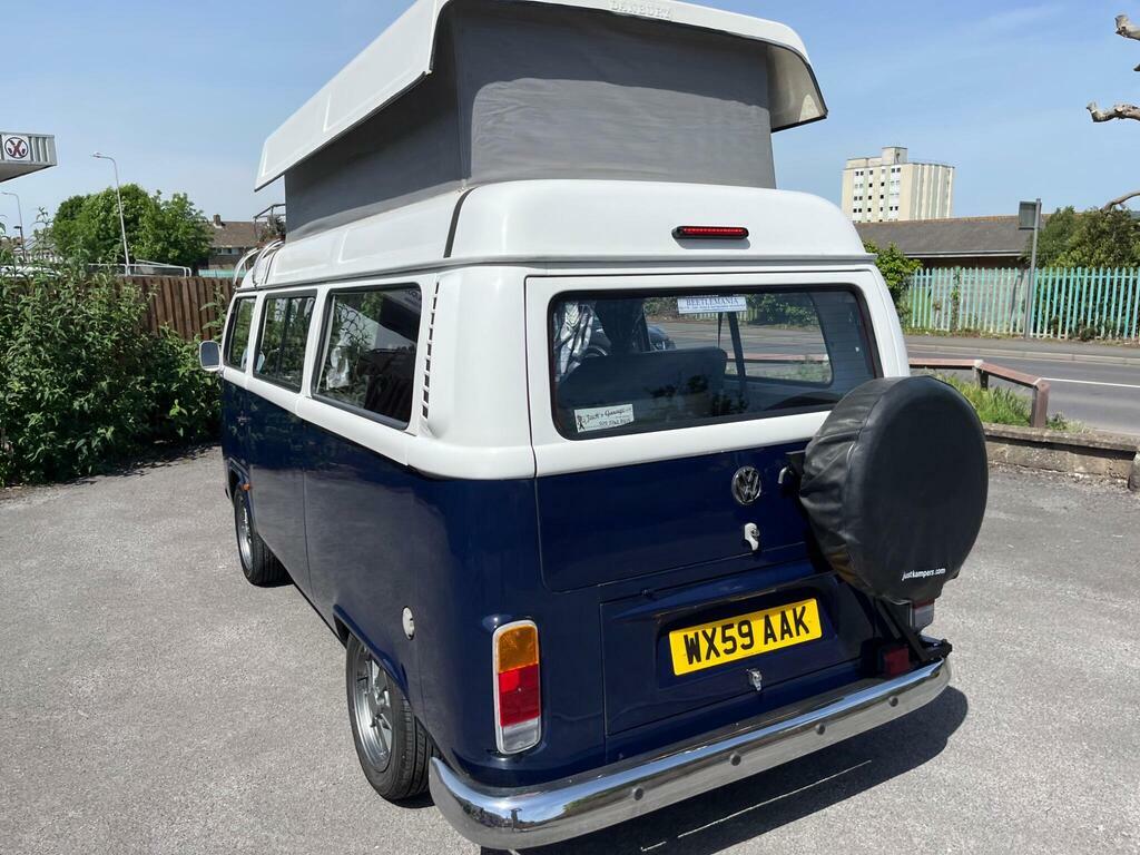 Volkswagen  Petrol Blue #17