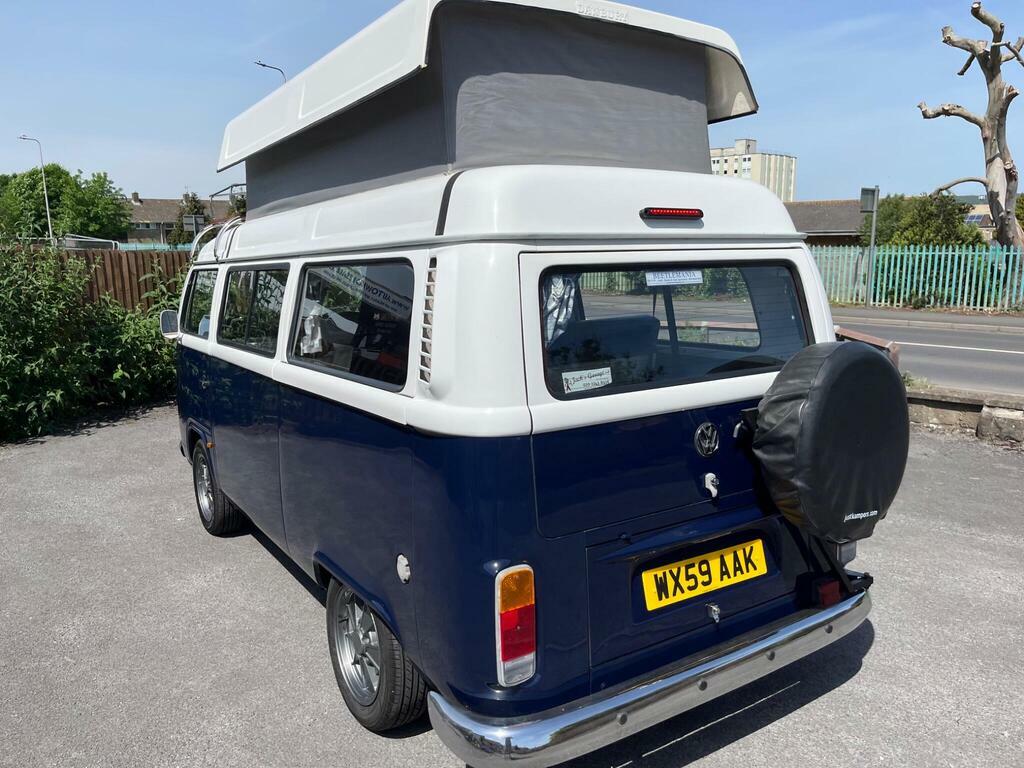 Volkswagen  Petrol Blue #18