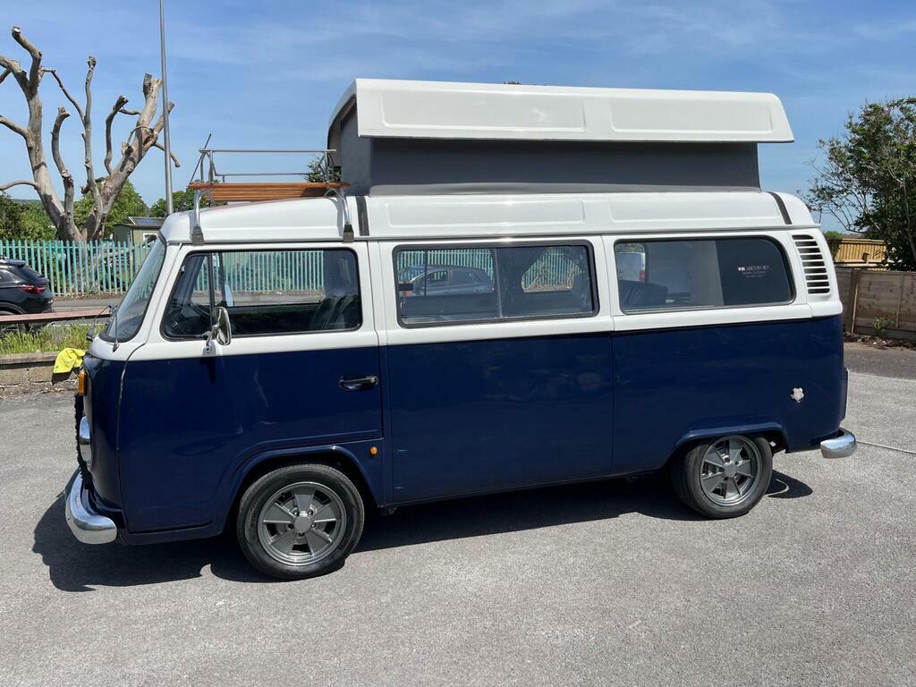 Volkswagen  Petrol Blue #16
