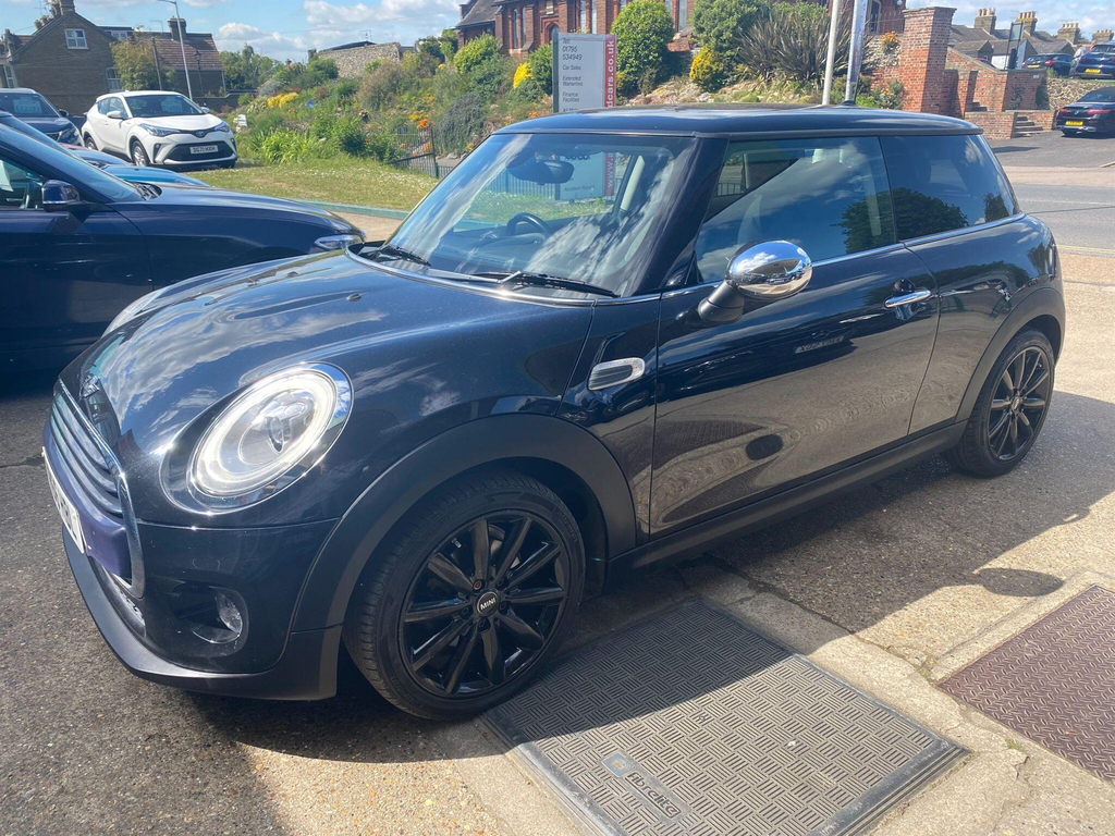 Mini Hatch 1.5 Cooper D Euro 6 Ss Black