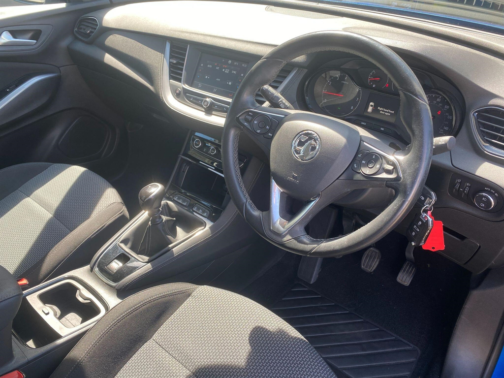 Vauxhall Grandland X 1.2 Turbo Se Euro 6 Ss CX68WDE Blue #3