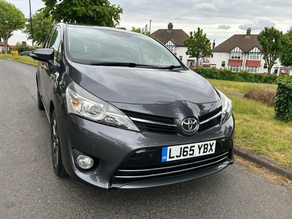 Toyota Verso 1.8 V-matic Trend Multidrive S Euro 6 Grey #5