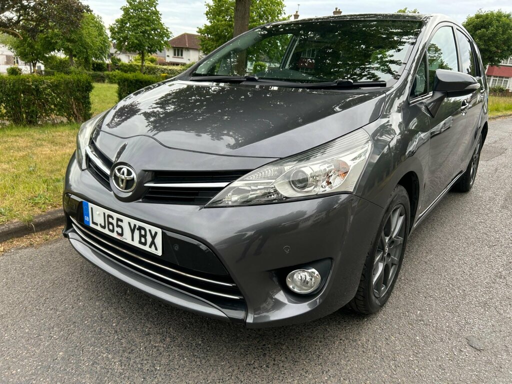 Toyota Verso 1.8 V-matic Trend Multidrive S Euro 6 Grey #3
