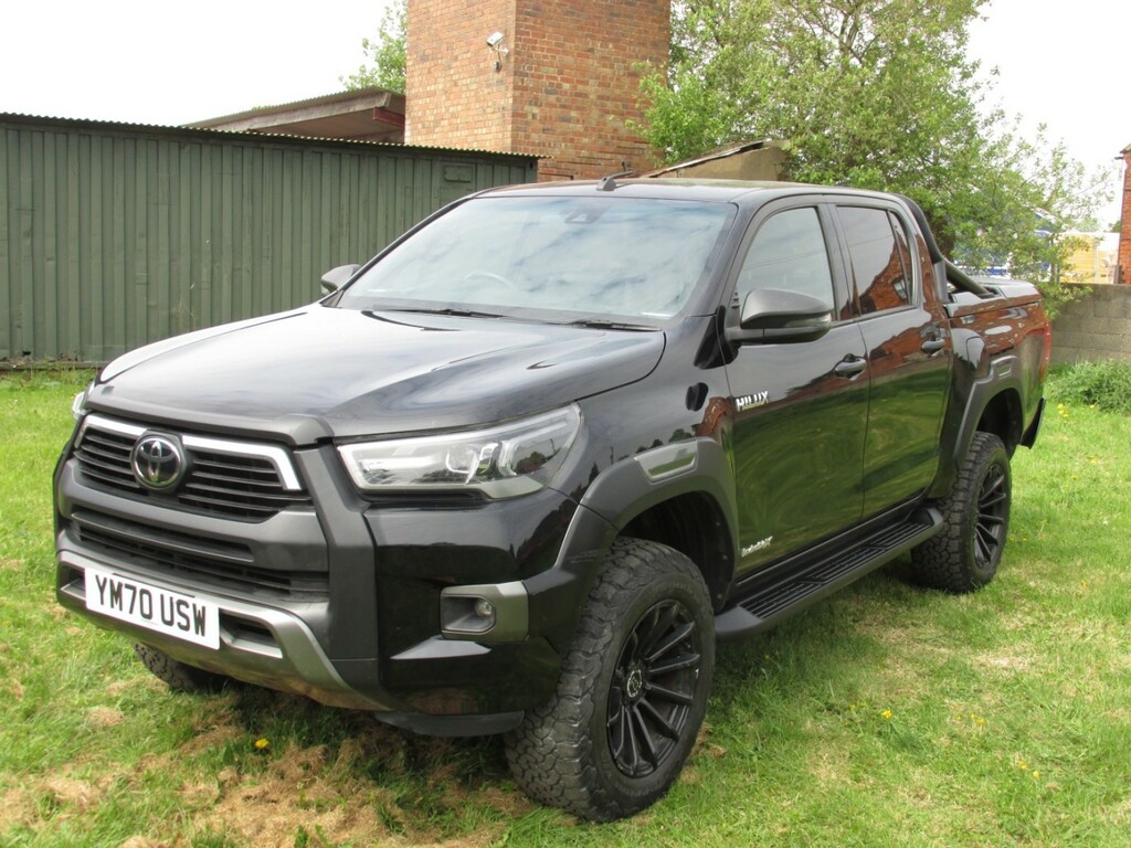 Toyota HILUX 2.8 Invincible X D4d 4Wd Black #3