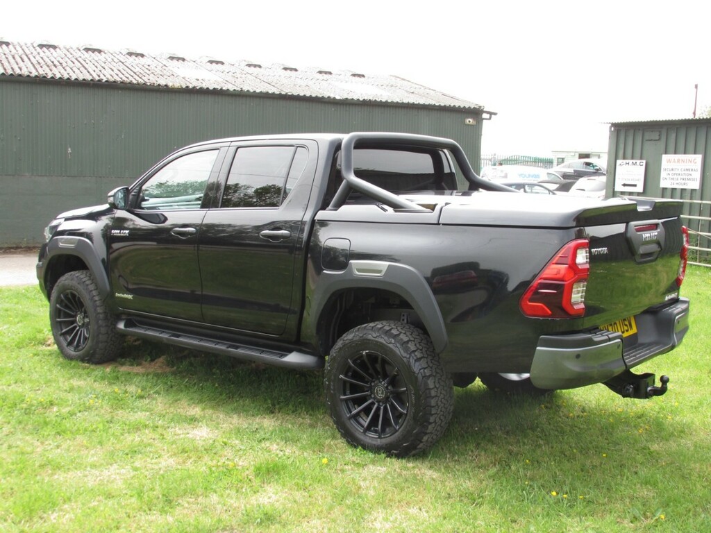 Toyota HILUX 2.8 Invincible X D4d 4Wd Black #5