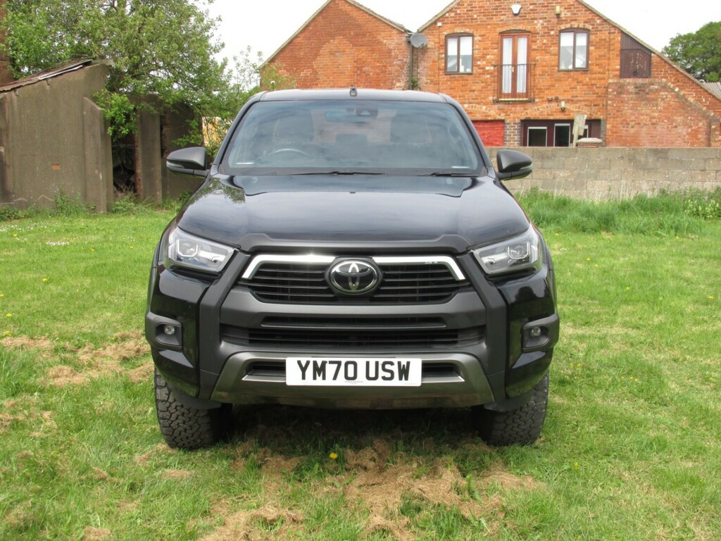 Toyota HILUX 2.8 Invincible X D4d 4Wd Black #2