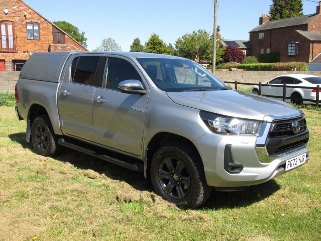 Toyota HILUX Icon 4X4 2.4 D-4d Dcb Silver