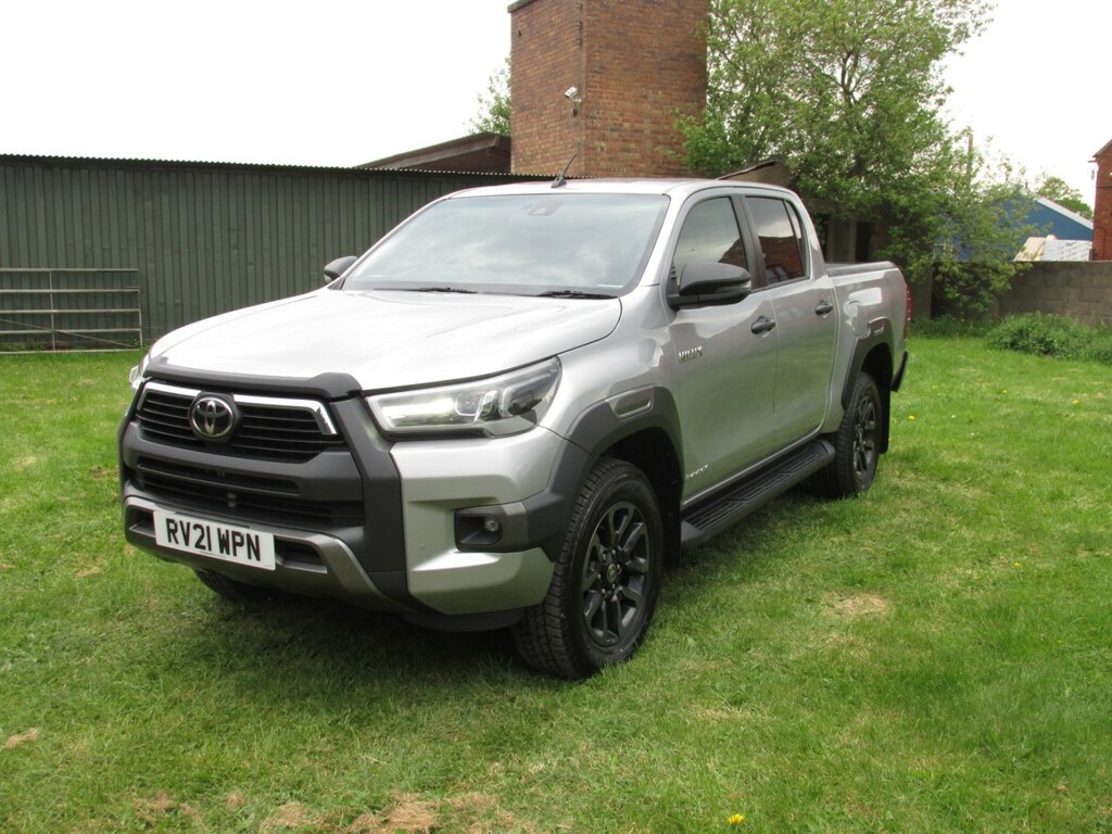 Toyota HILUX Invincible 2.8 X 4Wd D-4d Dcb RV21WPN Silver #3
