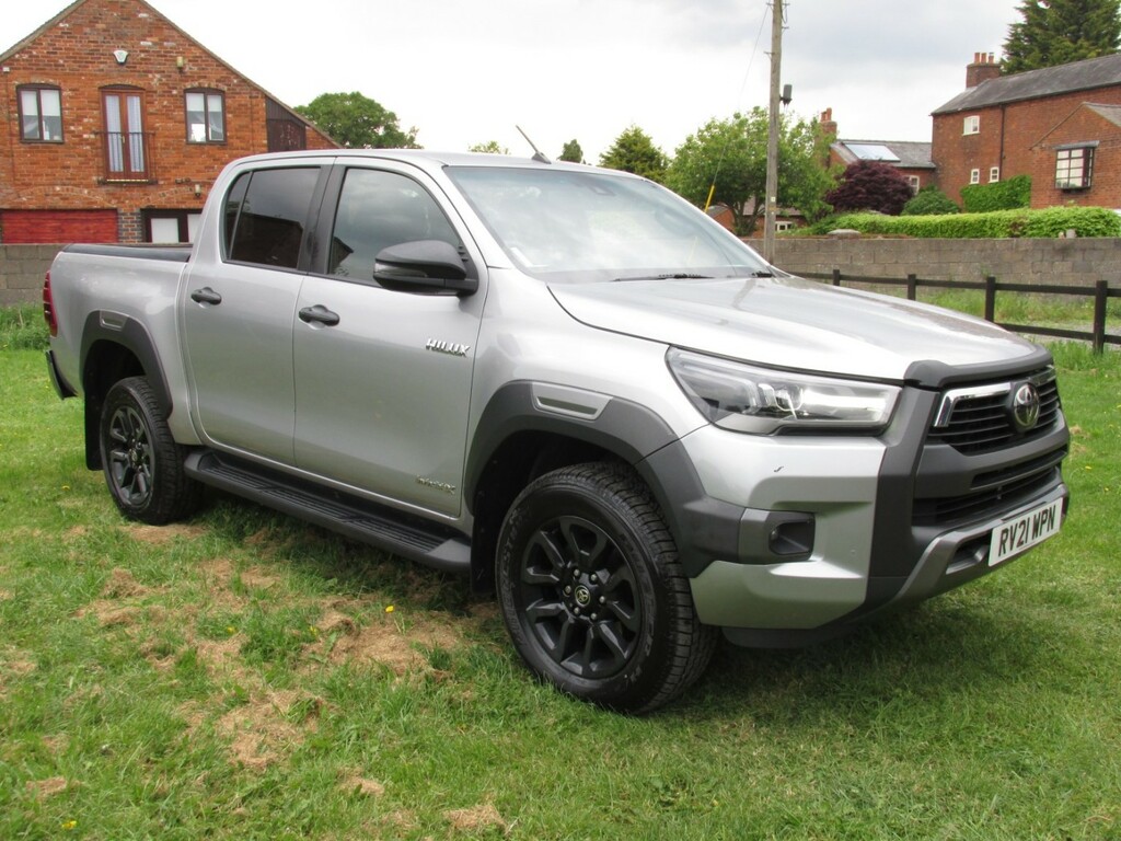 Toyota HILUX Invincible 2.8 X 4Wd D-4d Dcb Silver