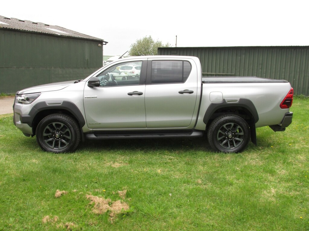 Toyota HILUX Invincible 2.8 X 4Wd D-4d Dcb RV21WPN Silver #4