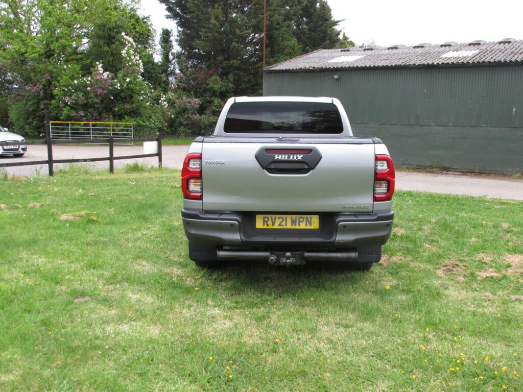 Toyota HILUX Invincible 2.8 X 4Wd D-4d Dcb RV21WPN Silver #6