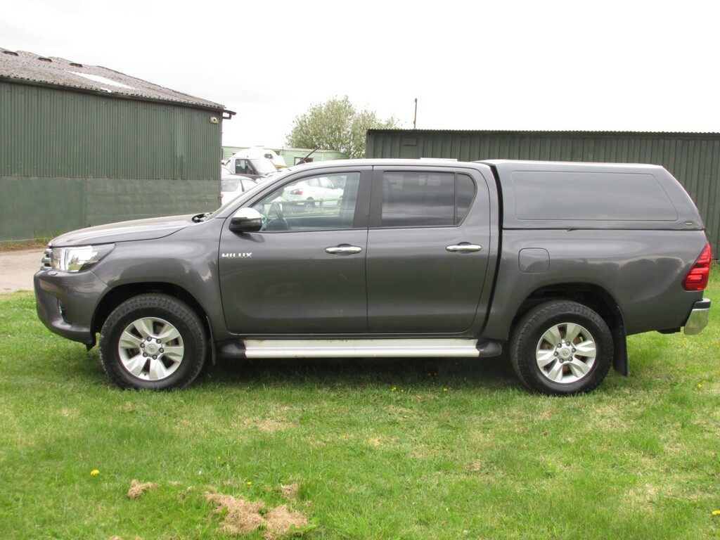 Toyota HILUX Icon 4X4 D-4d Dcb HG19GZW Grey #4
