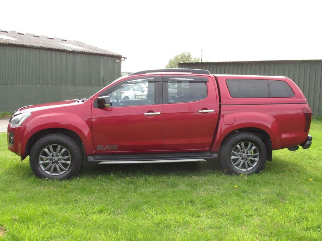 Isuzu D-Max 1.9 Blade Dcb Red #4