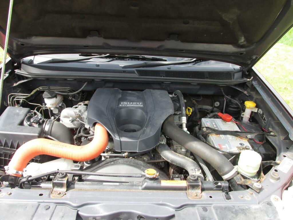 Isuzu D-Max 2.5 Td Utah 4X4 Red #24