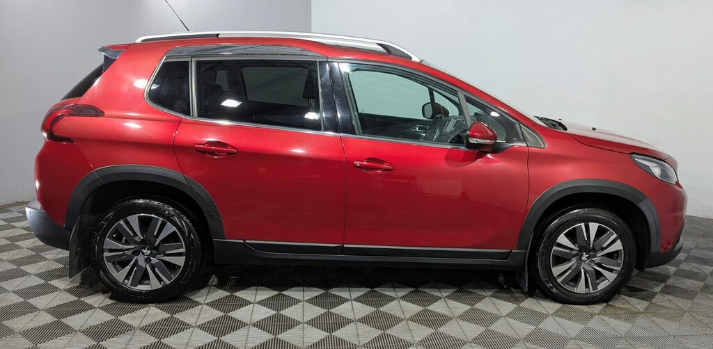 Peugeot 2008 1.2 Puretech Allure Premium Start Stop KO19XRP Red #5