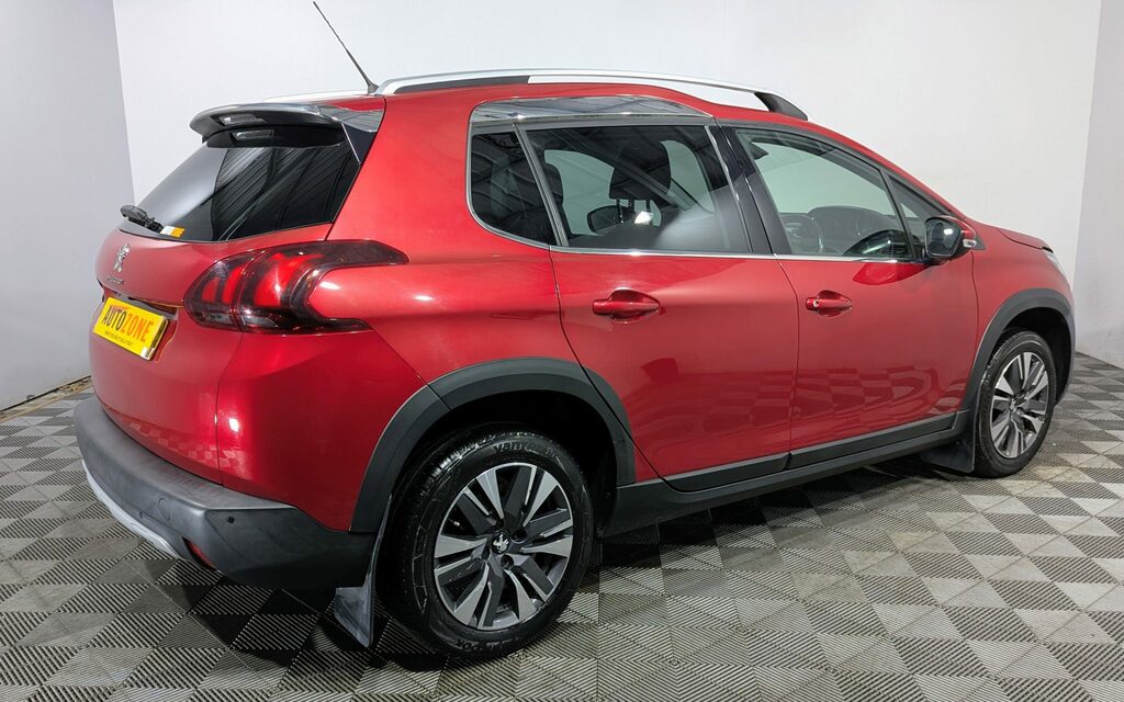 Peugeot 2008 1.2 Puretech Allure Premium Start Stop KO19XRP Red #4