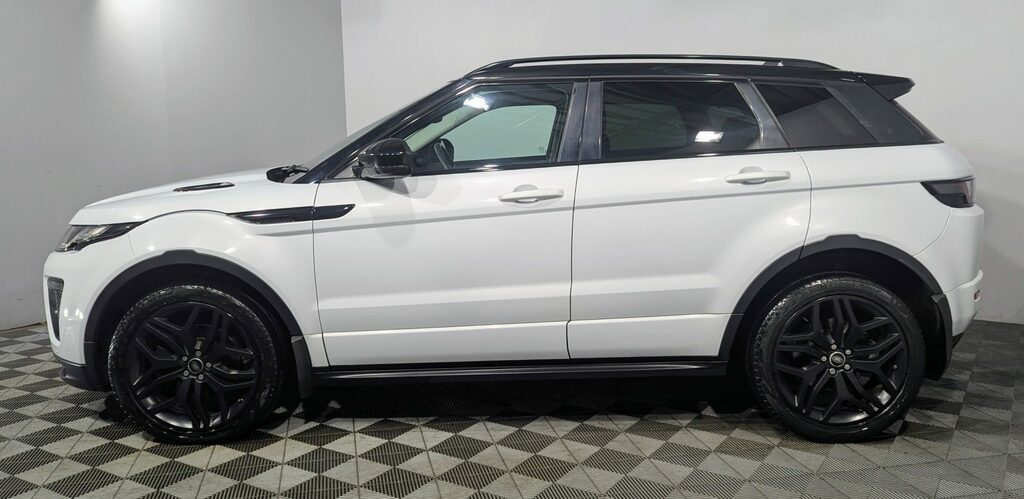 Land Rover Range Rover Evoque 2.0 Td4 Hse Dynamic SW65UER White #3