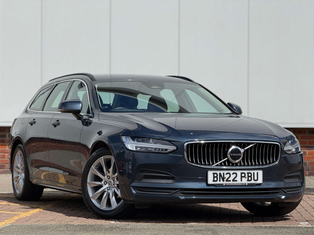 Volvo V90 Momentum B4 Mhev
