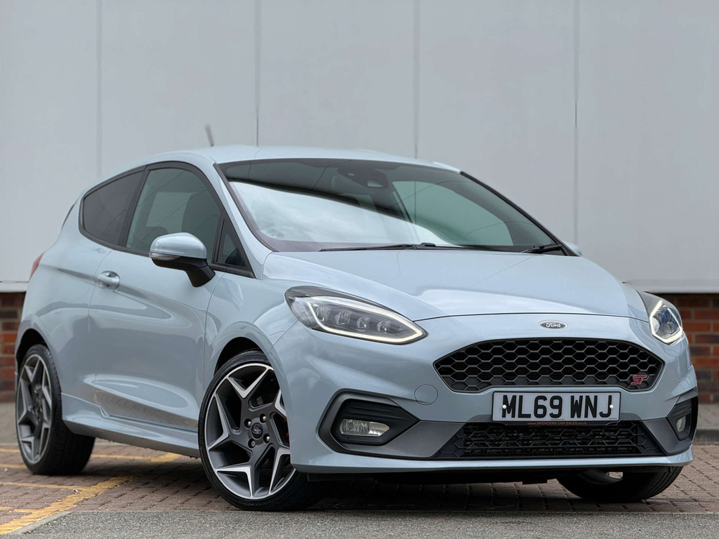Ford Fiesta St-2 T ML69WNJ Silver