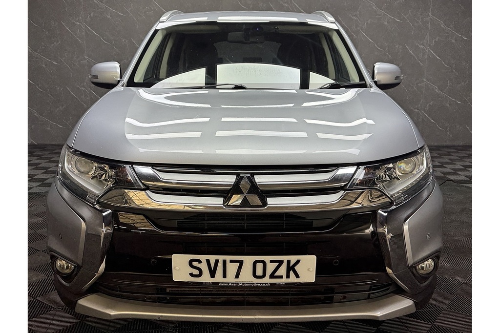 Mitsubishi Outlander Di-d 3 U5267 Ulez Silver #2