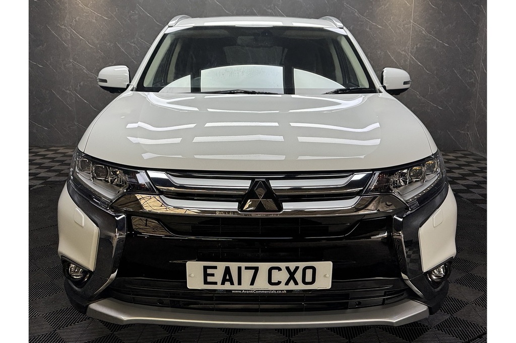 Mitsubishi Outlander Di-d 4 U5288 Ulez White #2