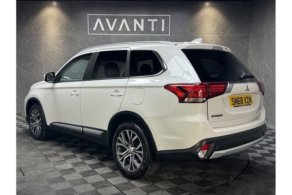 Mitsubishi Outlander Di-d 3 U5290 Ulez White #5