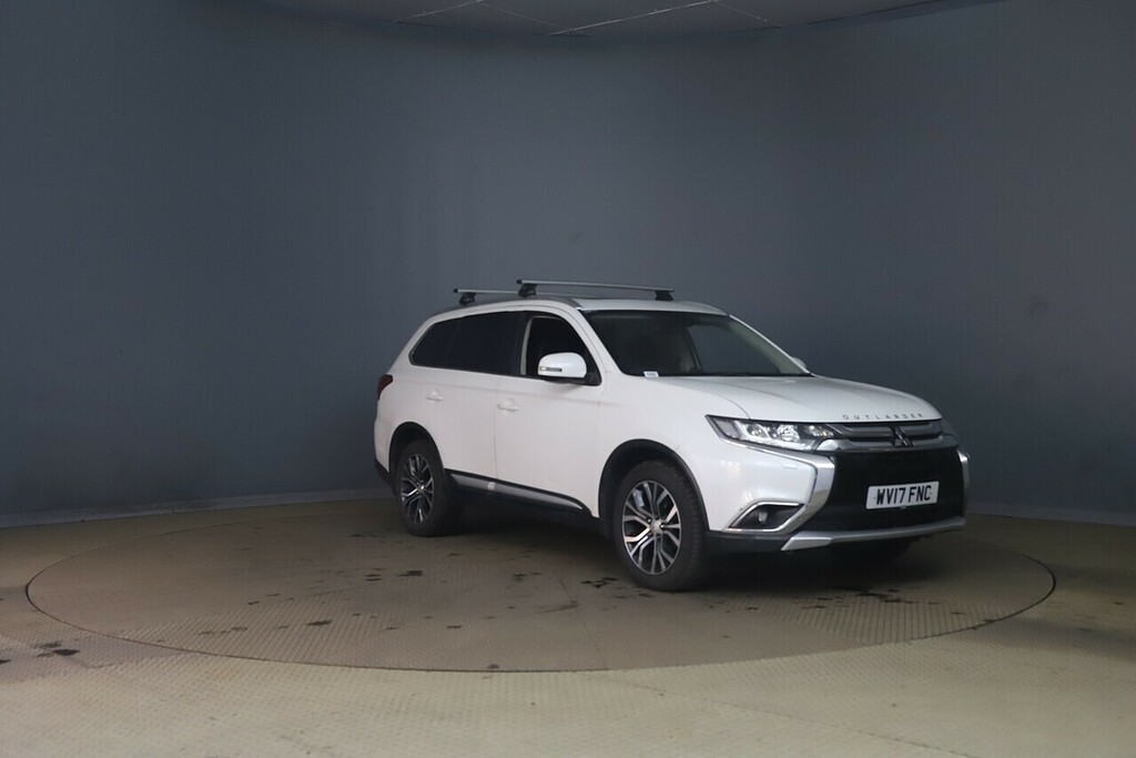 Mitsubishi Outlander Di-d 4 U5327 Ulez White