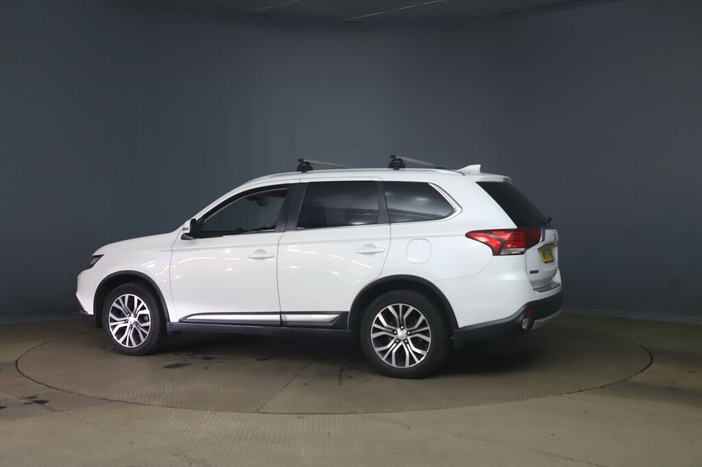 Mitsubishi Outlander Di-d 4 U5327 Ulez White #3