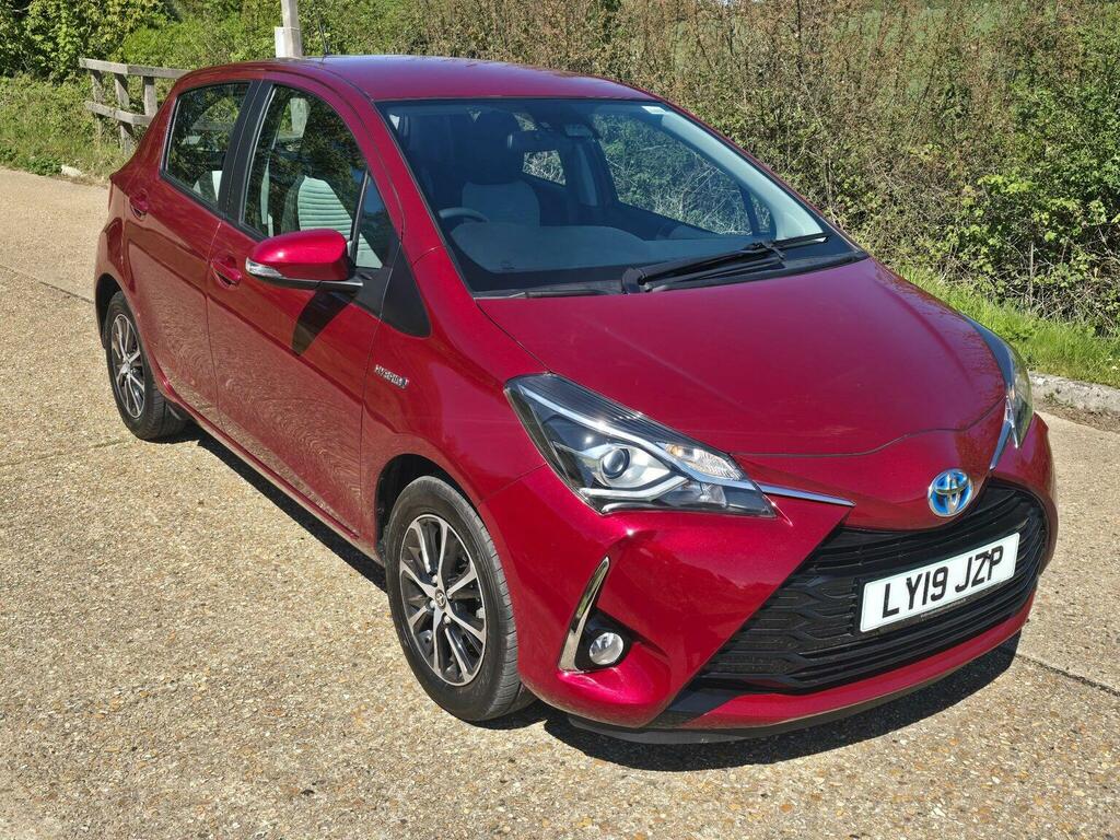 Toyota Yaris Hatchback 1.5 Vvt-h Icon Tech E-cvt Euro 6 Ss 5 LY19JZP Red #6