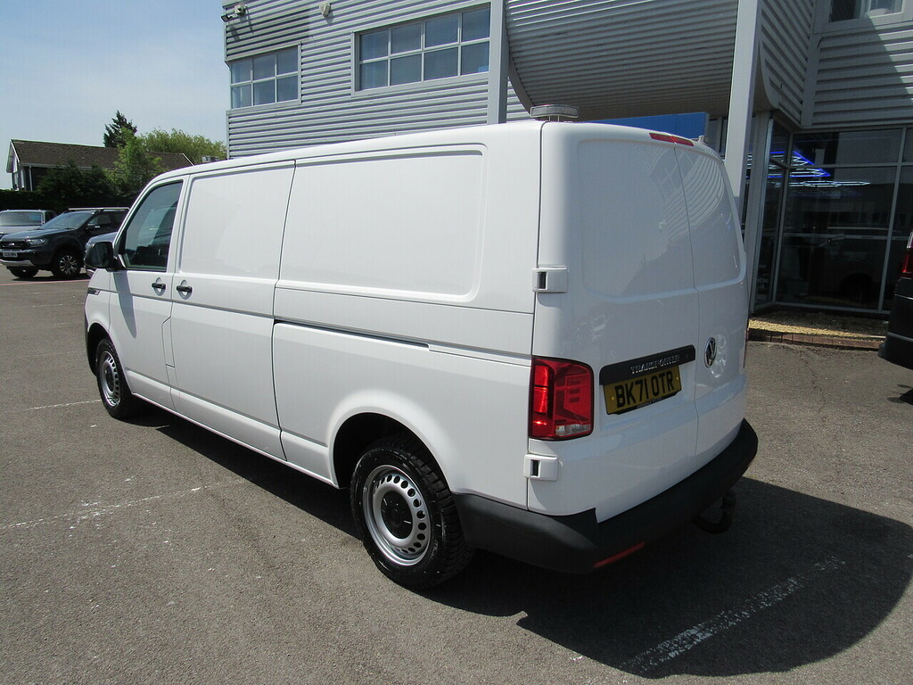 Volkswagen Transporter 2.0 Tdi T32 Startline Panel Van BK71OTR White #2