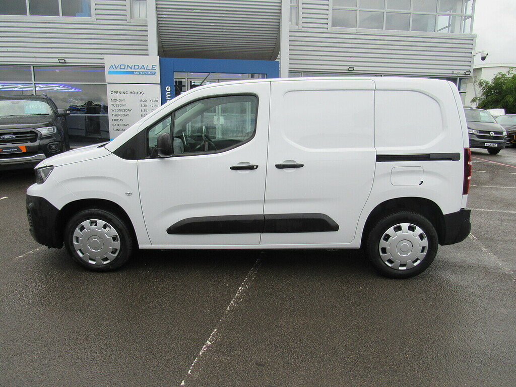 Peugeot Partner Bluehdi 1000 Professional Premium Euro 6 3 Seats MA23PHX White #2