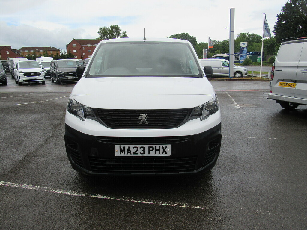 Peugeot Partner Bluehdi 1000 Professional Premium Euro 6 3 Seats MA23PHX White #4