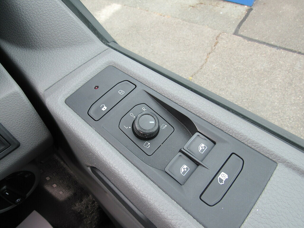 Volkswagen Transporter Sportline Panel Van T6.1 199Hp Dsg 4Motion Lwb Highline Tail Grey #18