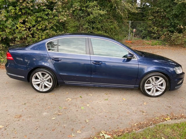 Volkswagen Passat 1.6 R Line Tdi Bluemotion Technology 105 Bhp Blue #2