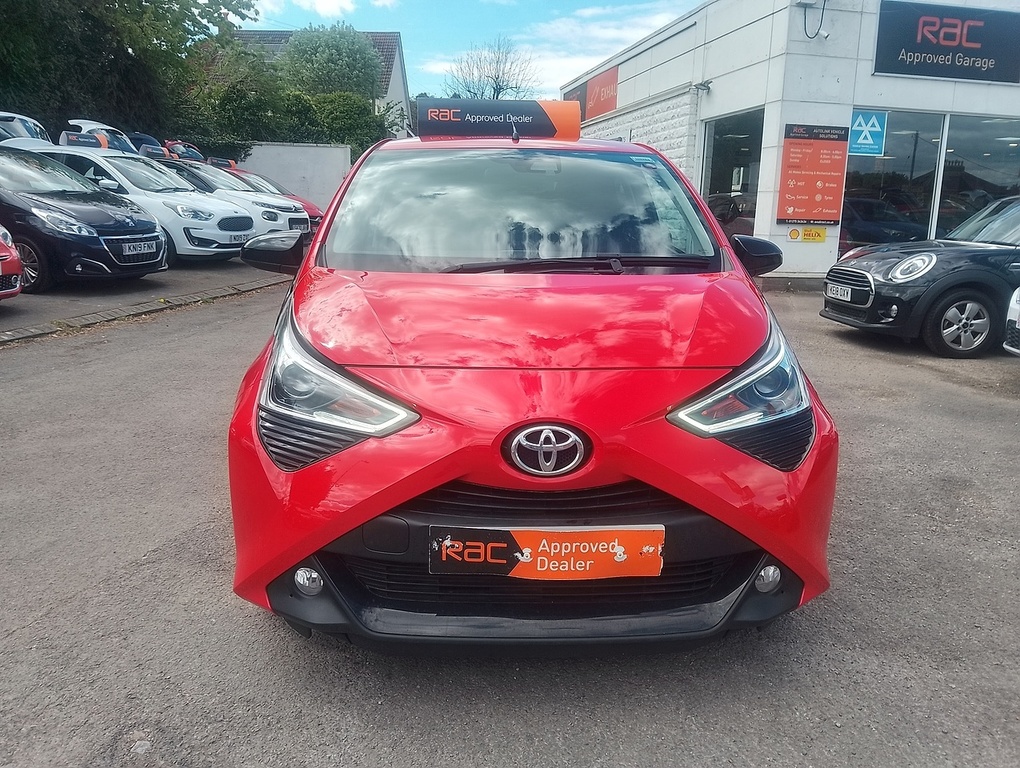 Toyota Aygo Vvt-i X-trend YR70CKC Red #4