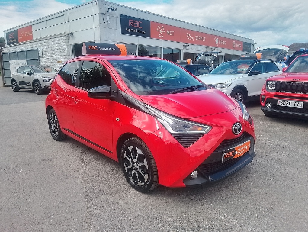 Toyota Aygo Vvt-i X-trend YR70CKC Red #2