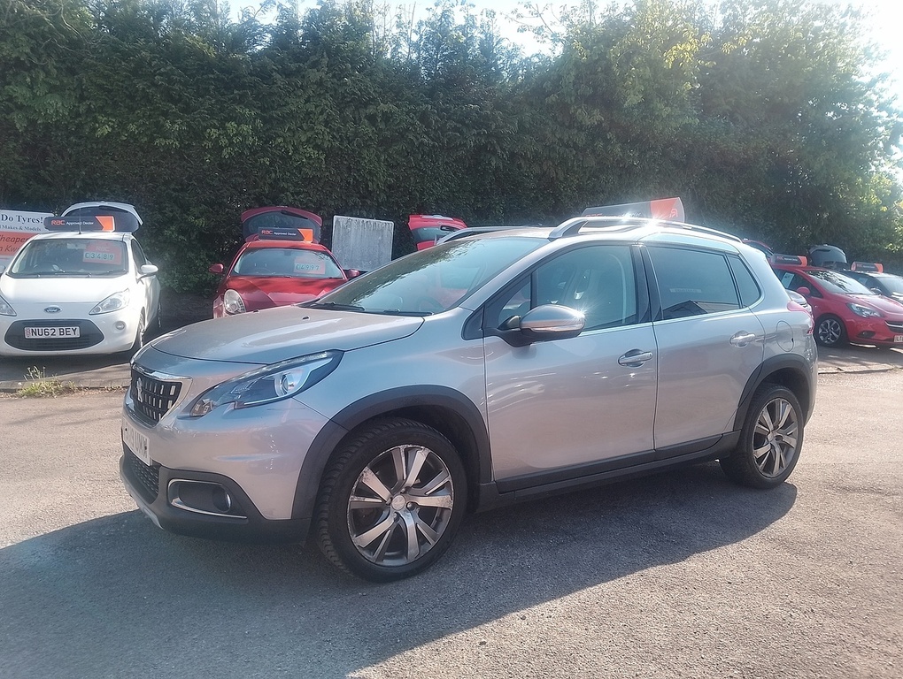 Peugeot 2008 Puretech Allure Grey