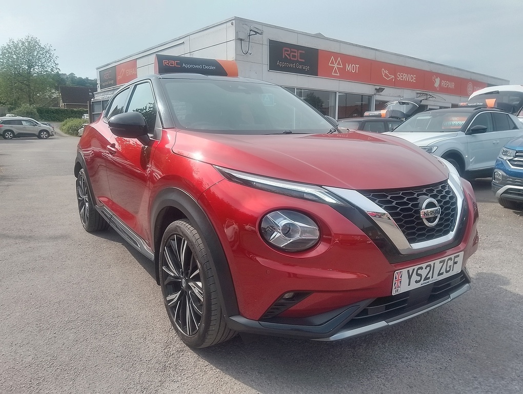 Nissan Juke Dig-t Tekna YS21ZGF Red #3