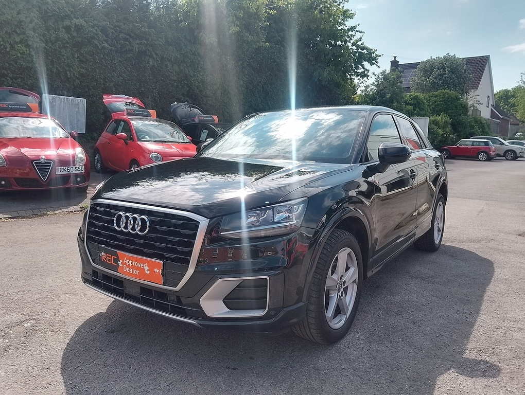 Audi Q2 Tdi Sport KO18BCF Black #5