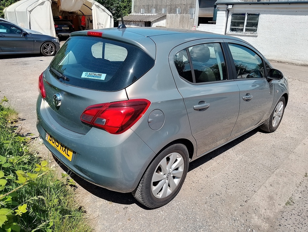 Vauxhall Corsa I Ecotec Design BU15HXL Brown #5
