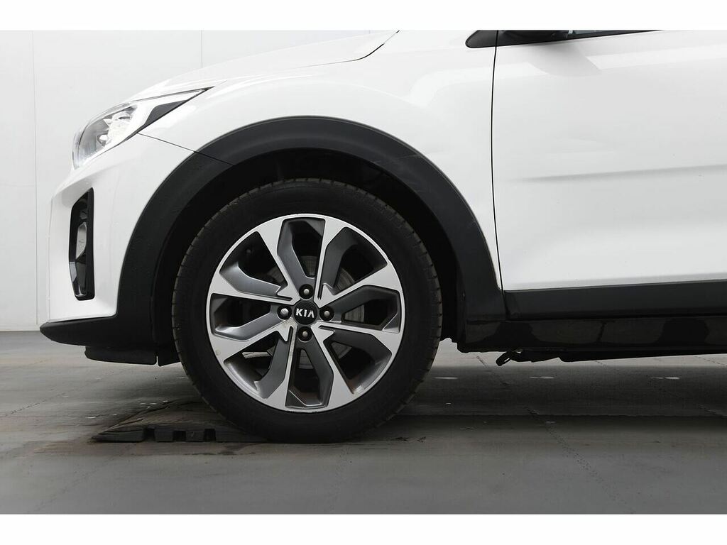 Kia Stonic T-gdi Mixx  White #6
